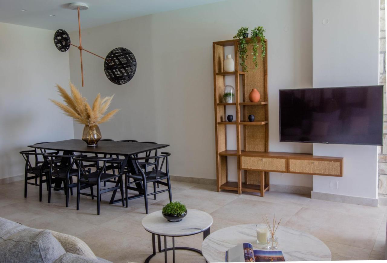 העיירה רתימנו Made Of Blue Luxury Suites Collection מראה חיצוני תמונה
