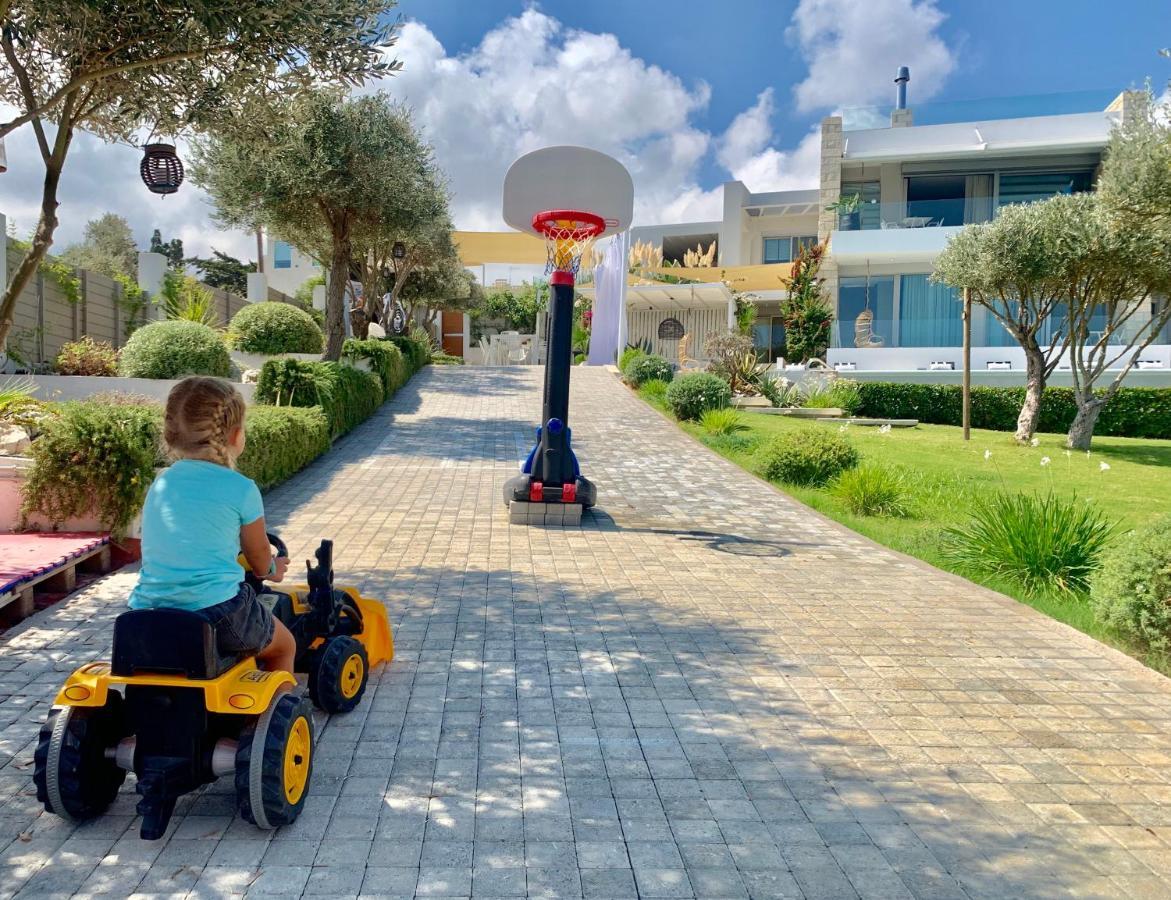 העיירה רתימנו Made Of Blue Luxury Suites Collection מראה חיצוני תמונה