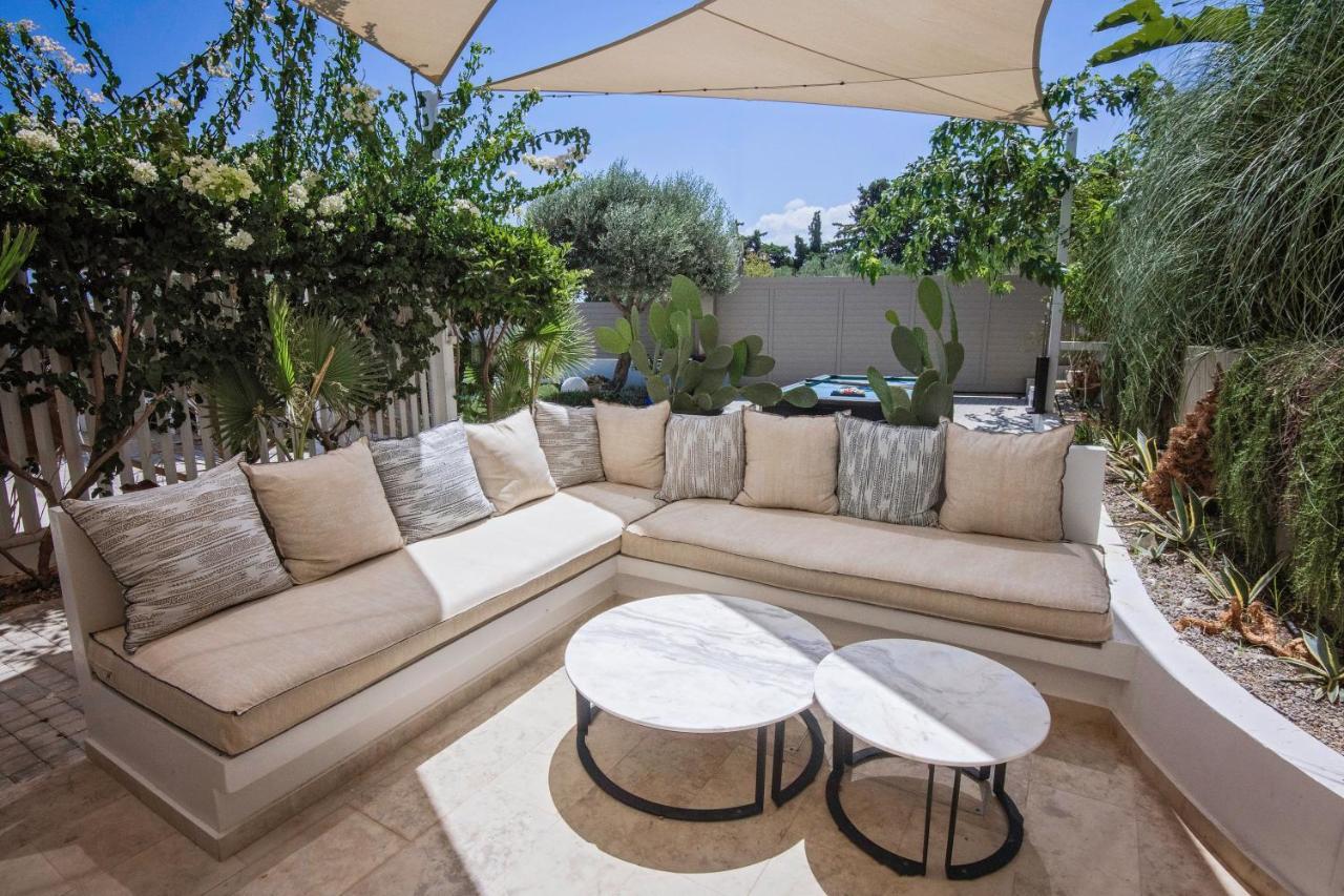 העיירה רתימנו Made Of Blue Luxury Suites Collection מראה חיצוני תמונה