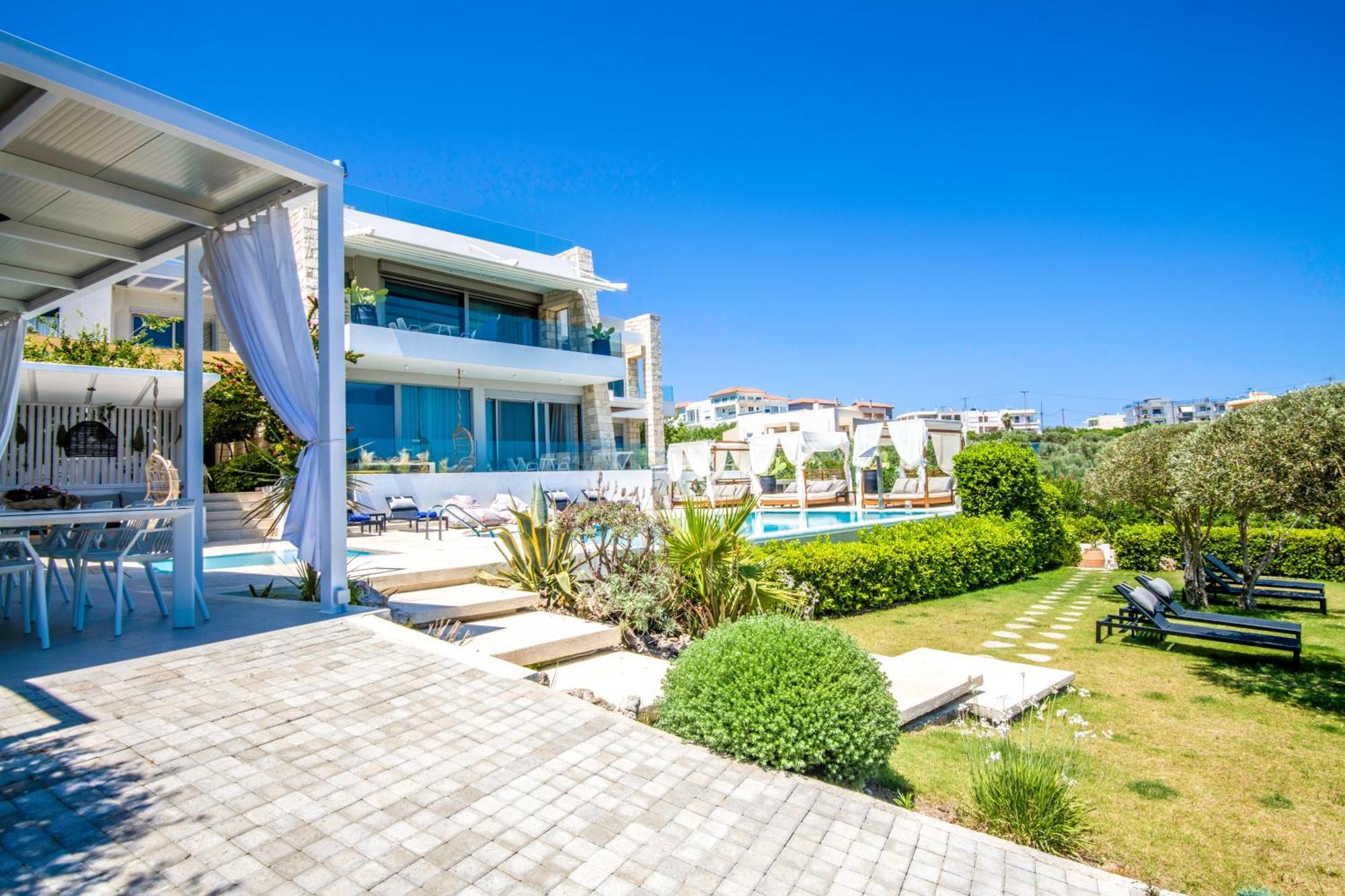 העיירה רתימנו Made Of Blue Luxury Suites Collection מראה חיצוני תמונה